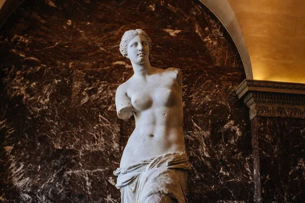 PARIS, FRANCE - OCTOBER 2, 2016: The Venus de Milo statue August — Stock Photo, Image