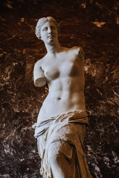 PARIS, FRANÇA - OUTUBRO 2, 2016: A estátua de Vênus de Milo Agosto — Fotografia de Stock