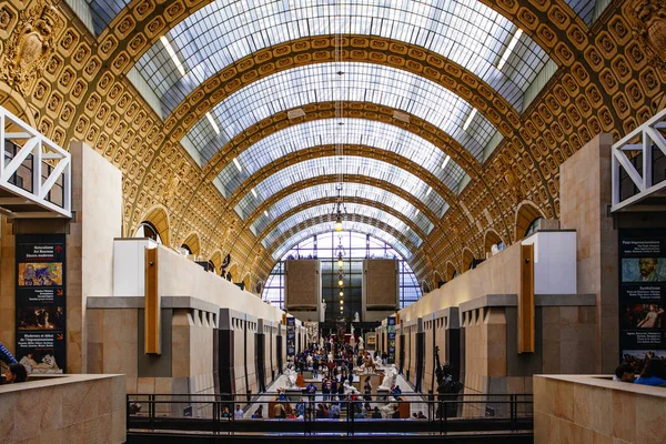 Paris, França - 3 de outubro de 2016: Interior do Musee d 'Orsay i — Fotografia de Stock