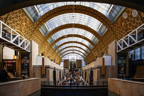 Paris, França - 3 de outubro de 2016: Interior do Musee d 'Orsay i — Fotografia de Stock