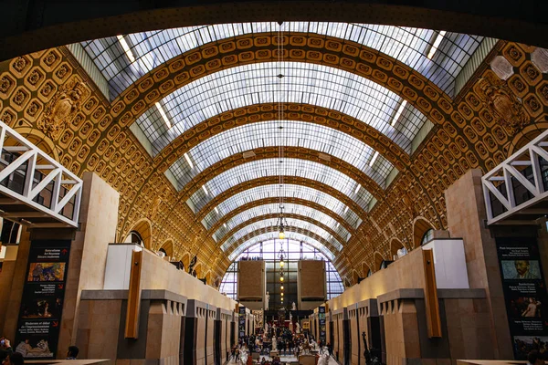 Paris, França - 3 de outubro de 2016: Interior do Musee d 'Orsay i — Fotografia de Stock