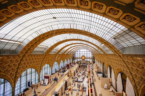 París, Francia - 3 de octubre de 2016: Interior del Museo de Orsay i —  Fotos de Stock