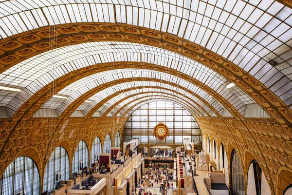 Paris, Frankrijk - 3 oktober 2016: Interieur van het Musee d'Orsay ik — Stockfoto