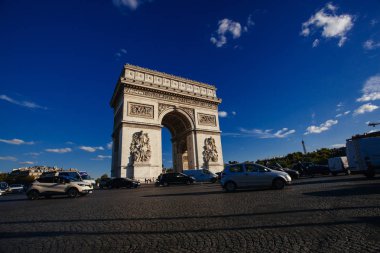 Paris - 6 Ekim 2016:: zafer takı de l Etoile (arc de triomphe). Anıt Jean Chalgrin tarafından 1806 yılında Paris, Fransa, 6 Ekim 2016 üzerinde tasarlanmıştır
