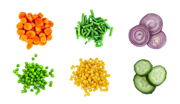 Conjunto de diferentes verduras congeladas aisladas en blanco —  Fotos de Stock