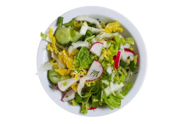 Plaka, izole taze sebze salatası