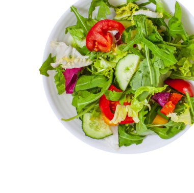 Plaka, izole taze sebze salatası