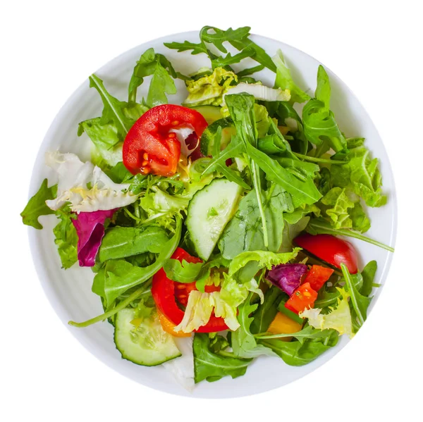 Salada de legumes frescos em prato, isolada — Fotografia de Stock