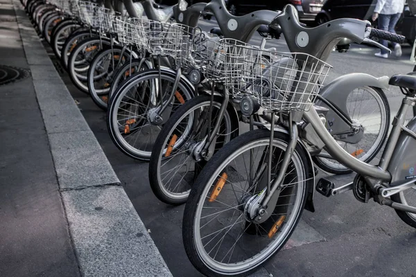Παρίσι Οκτωβρίου Ενοικίαση Ποδηλάτων Του Συστήματος Ανταλλαγής Ποδηλάτων Velib Στο — Φωτογραφία Αρχείου