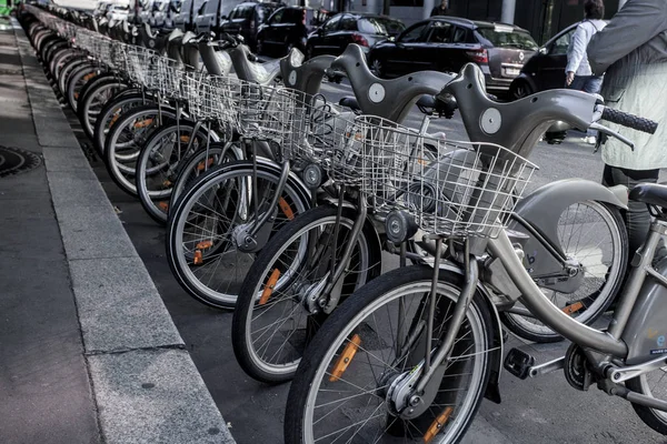 Παρίσι Οκτωβρίου Ενοικίαση Ποδηλάτων Του Συστήματος Ανταλλαγής Ποδηλάτων Velib Στο — Φωτογραφία Αρχείου