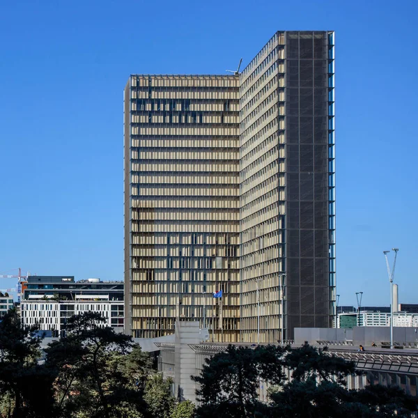 フランス 月4日 2016 1995 年に建てられ パリのランドマークガラスの建物 Bibliotheque ナショナルフランソワ ミッテランはフランスの建築家ドミニク Perrault — ストック写真