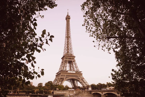 Der Eiffelturm Von Der Seine Paris — Stockfoto