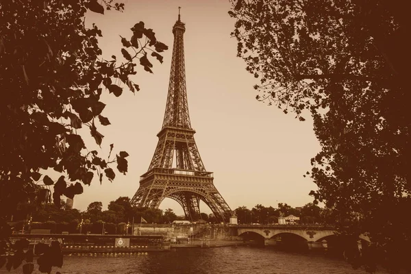 Torre Eiffel Partir Rio Sena Paris — Fotografia de Stock