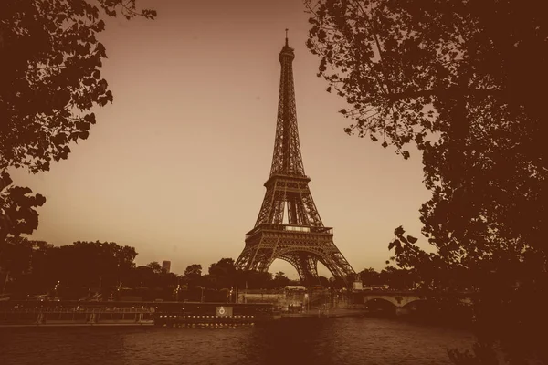 Der Eiffelturm Von Der Seine Paris — Stockfoto