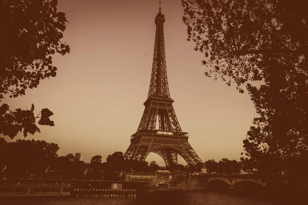 Torre Eiffel Partir Rio Sena Paris — Fotografia de Stock