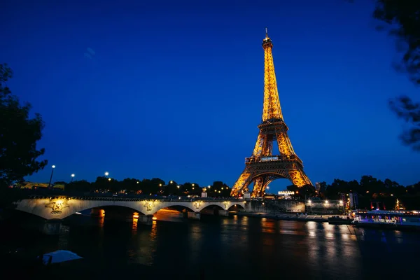 Париж Жовтня Ейфелева Вежа Святковому Освітленні День Народження Він Відкритий — стокове фото