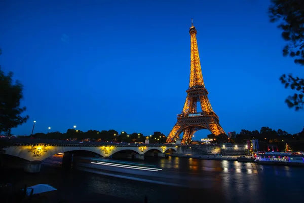 Paris Outubro Torre Eiffel Iluminação Festiva Para Aniversário Está Aberto — Fotografia de Stock