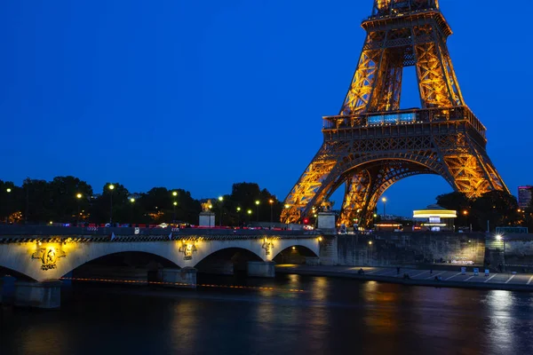 Paris Outubro Torre Eiffel Iluminação Festiva Para Aniversário Está Aberto — Fotografia de Stock