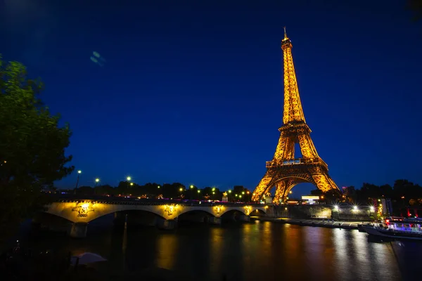 Paris Outubro Torre Eiffel Iluminação Festiva Para Aniversário Está Aberto — Fotografia de Stock