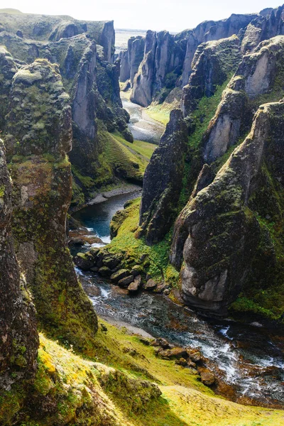 İnanılmaz Fjadrargljufur kanyonda yaz, İzlanda — Stok fotoğraf