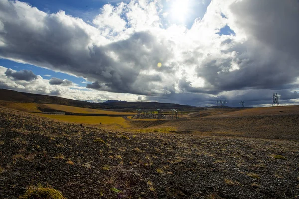 Landskap med kraftverk på Island – stockfoto