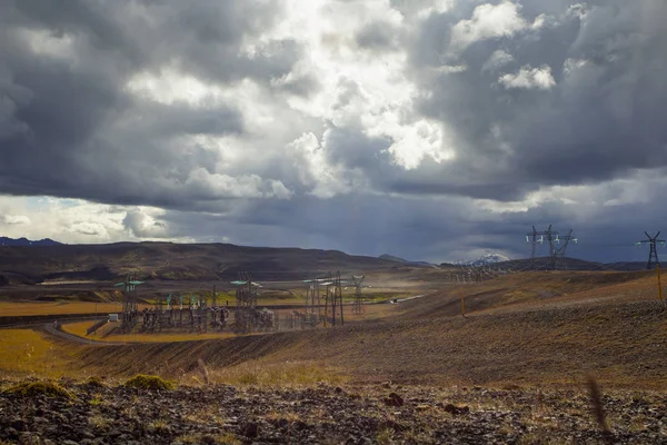 アイスランドの発電所のある風景 — ストック写真