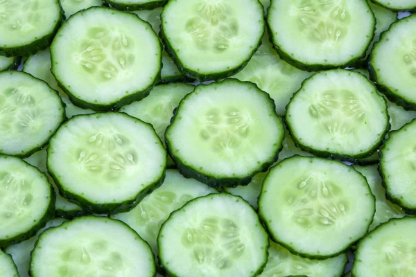 Frische grüne Gurken Hintergrund - gesunde Ernährung — Stockfoto
