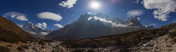 Pohoří Nachází Okolí Tengboche Oblasti Everest Nepálu — Stock fotografie