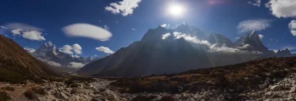 Tengboche Everest Bölgesi Nepal Çevresinde Dağlar Görünümü — Stok fotoğraf