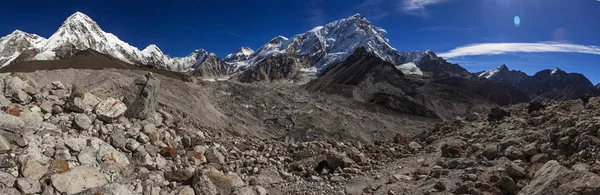Everest saha kampı trek, nepal. Himalayalar sayısı — Stok fotoğraf