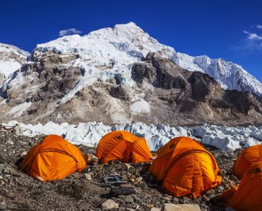 Everest ana kampı, Nepal, 20 Ekim 2018 - Mount hiç görünümünden