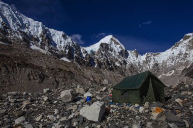 Everest saha kampı trek, nepal. Himalayalar sayısı