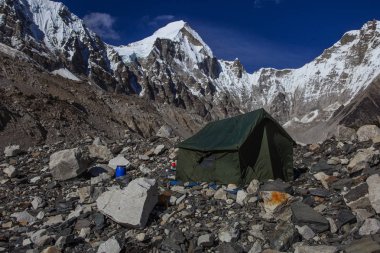 Everest saha kampı trek, nepal. Himalayalar sayısı