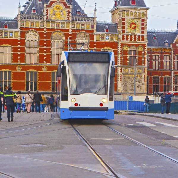 Parada Tranvía Cerca Estación Centraal Amsterdam Centraal Station Estación Tren — Foto de Stock