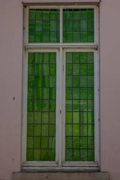 Green Glass Window Bruges — Stock Photo, Image