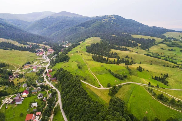 Wälder Wiesen Und Hügel Der Karpaten Mit Drohne Aufgenommen Ukraine — Stockfoto