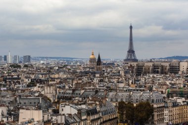 Notre Dame de Paris, Fransa'dan Eyfel kulesi ile Paris'in En İyi Görünümü 