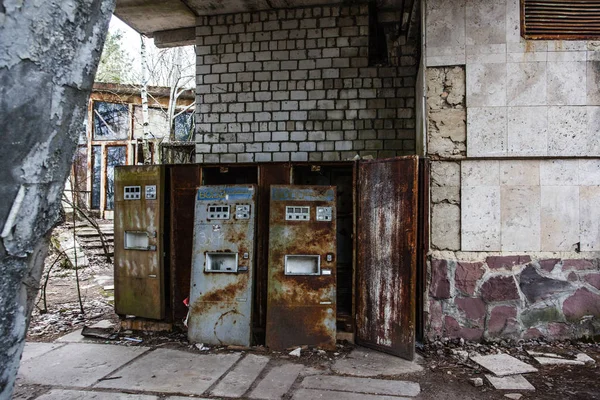 Pripyat Ucraina Novembre 2018 Distributori Automatici Arrugginiti Vendita Acqua Gassata — Foto Stock