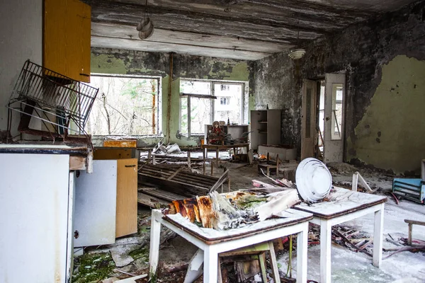 Anaokulu. Çernobil bölgesi. Kayıp şehir Pripyat. Modern harabeler. Ukrayna. Kiev bölgesi