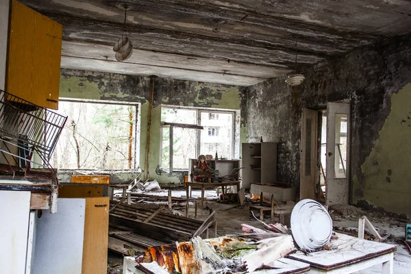 Anaokulu. Çernobil bölgesi. Kayıp şehir Pripyat. Modern harabeler. Ukrayna. Kiev bölgesi