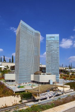 Latrun, İsrail - 10 Ekim 2017: Açık havada İsrail'in minyatür mimari simgeleri müzesi. Minyatür tel Aviv