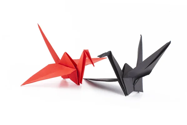 Czerwone Czarne Żurawie Origami Izolowane Białym — Zdjęcie stockowe