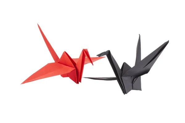 Rote Und Schwarze Origami Kraniche Isoliert Auf Weiß — Stockfoto