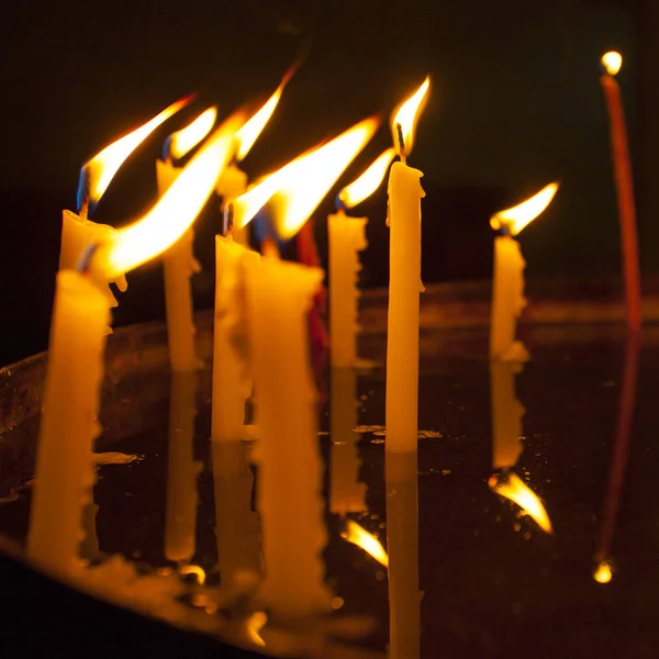 Свечи Зажжены Соборе Святой Гробницы Иерусалиме — стоковое фото