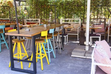 Atina'da merkezinde tipik simit ekmek mağazası