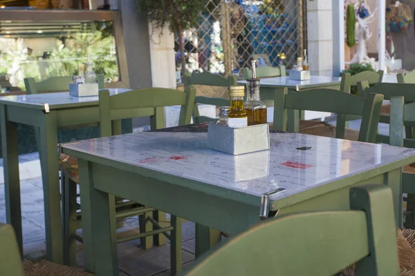 Table Stockée Dans Café Rue Dans Centre Athènes — Photo