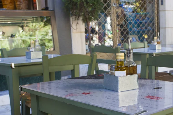 Table Stockée Dans Café Rue Dans Centre Athènes — Photo