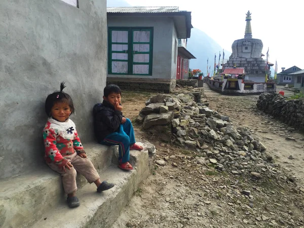 Himalayas Région Everest Nepal Octobre 2010 Portrait Enfants Népalais Près — Photo