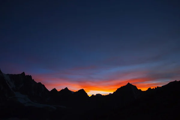 Zachód słońca nad jeziorami Gokyo, od góry Gokyo RI — Zdjęcie stockowe