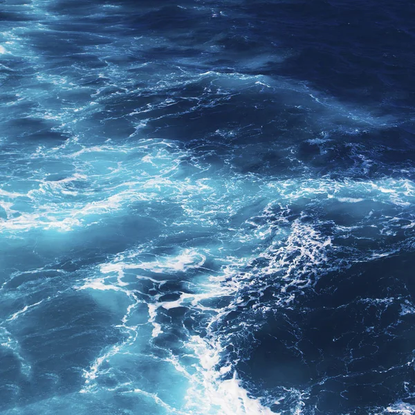 Niesamowita Kolorystyka Wody Falami Morza Śródziemnego — Zdjęcie stockowe
